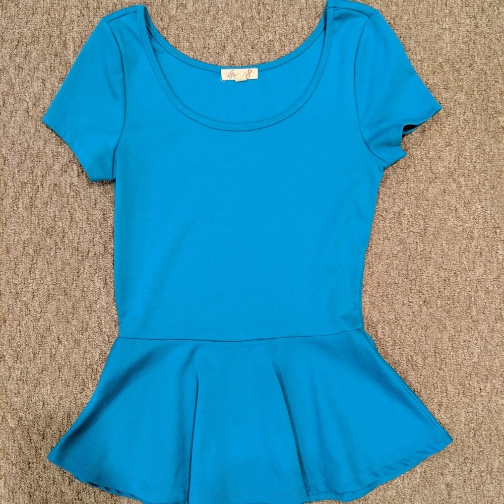 Cute fitted flare top